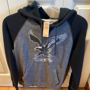 BNWT American Eagle hooded sweatshirt gray/black size men’s XS